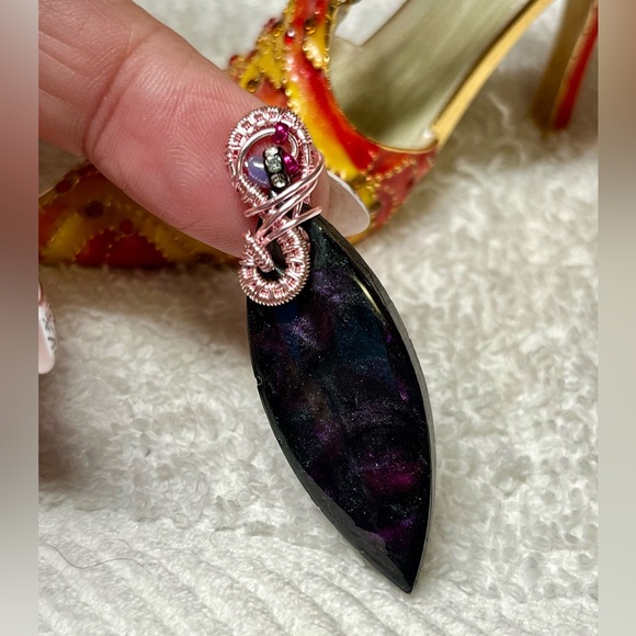 🌸💖stunning sparkly wrapped resin pendant, marquis shape - Picture 9 of 9